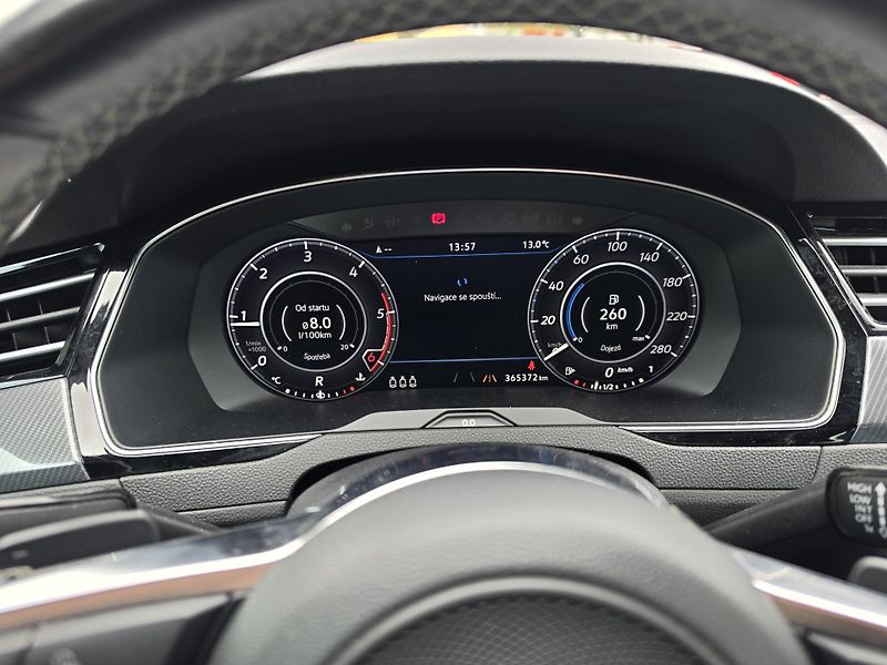 Volkswagen Arteon 2.0 TDI R-Line TZ Led Alcantra - fotka 18 z 19