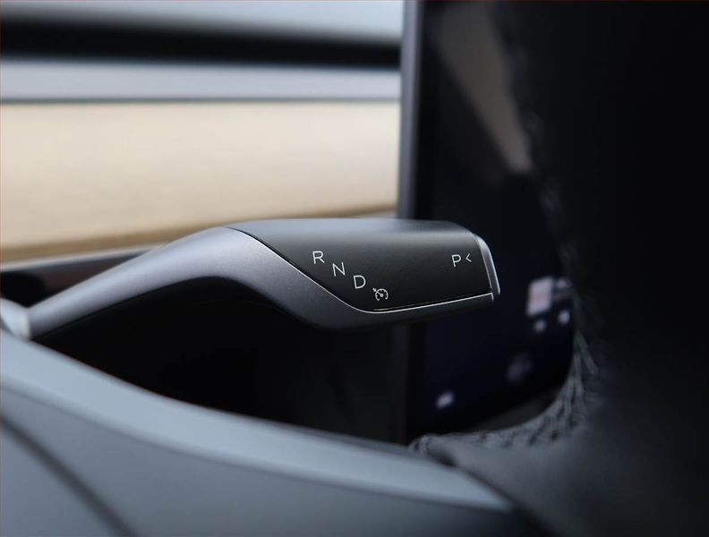 Tesla Model Y (2022) Long Range AWD 79kWh, SoH 92% - fotka 12 z 33