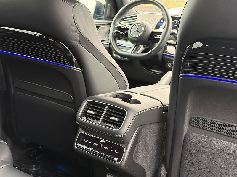 Mercedes-Benz GLS 450 D 4MATIC - fotka 29 z 41