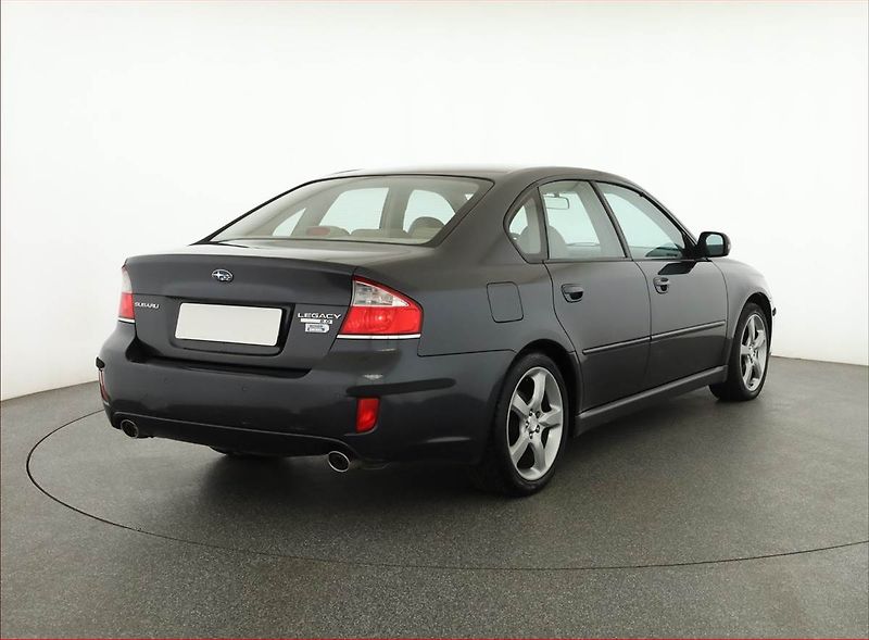 Subaru Legacy (2010) 2.0 D, 4X4, nová STK - fotka 5 z 19
