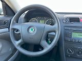 Škoda Octavia (2006) Ambiente 1.6 FSI 85 kW - náhled 11