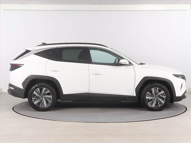 Hyundai Tucson (2021) 1.6 T-GDI - fotka 6 z 17