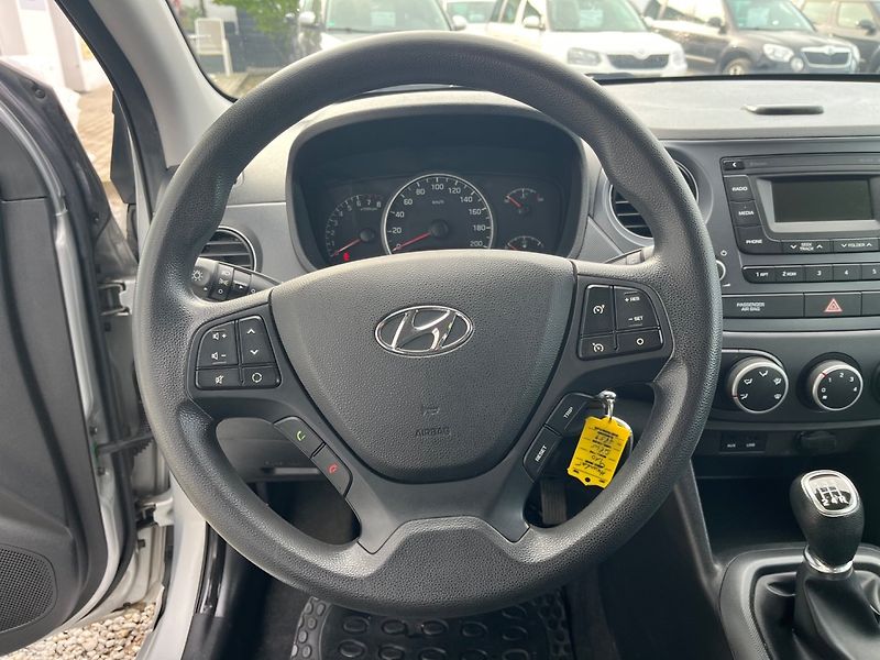 Hyundai i10 (2018) 1.0 i 69tis.km - fotka 9 z 20
