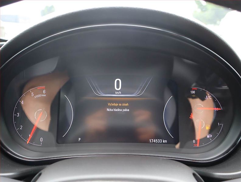 Opel Insignia (2016) 2.0 CDTI, 4X4, Automat - fotka 11 z 20