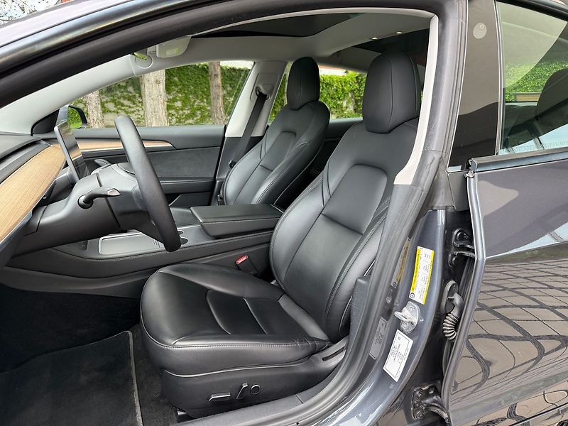 Tesla Model 3 Enhanced autopilot, k dispozic - fotka 11 z 38
