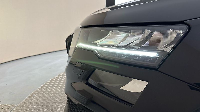 Škoda Karoq 1.5 TSI DSG Style - fotka 18 z 29