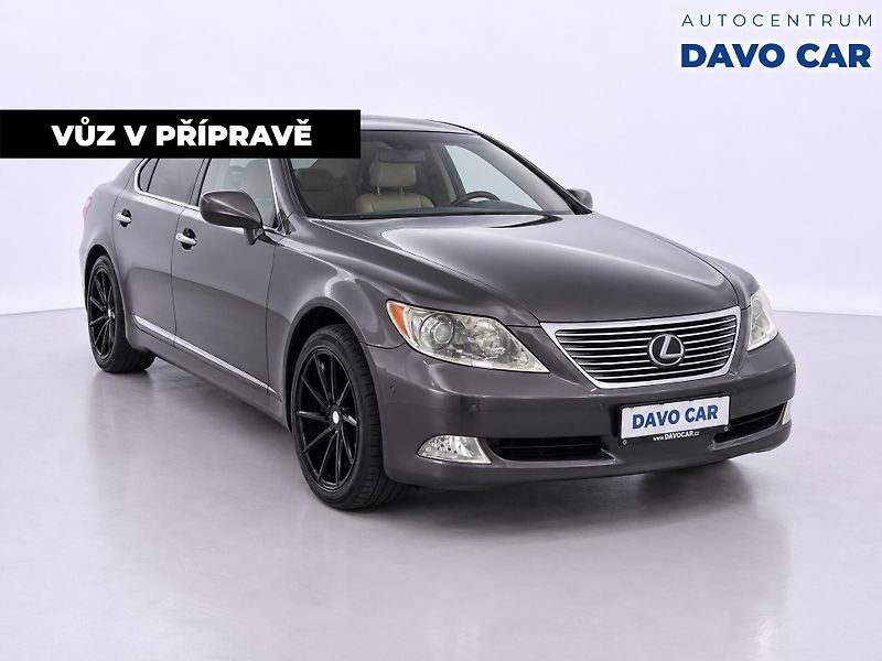 Lexus LS 460 4,6 280kW V8 Executive Vossen - fotka 4 z 12