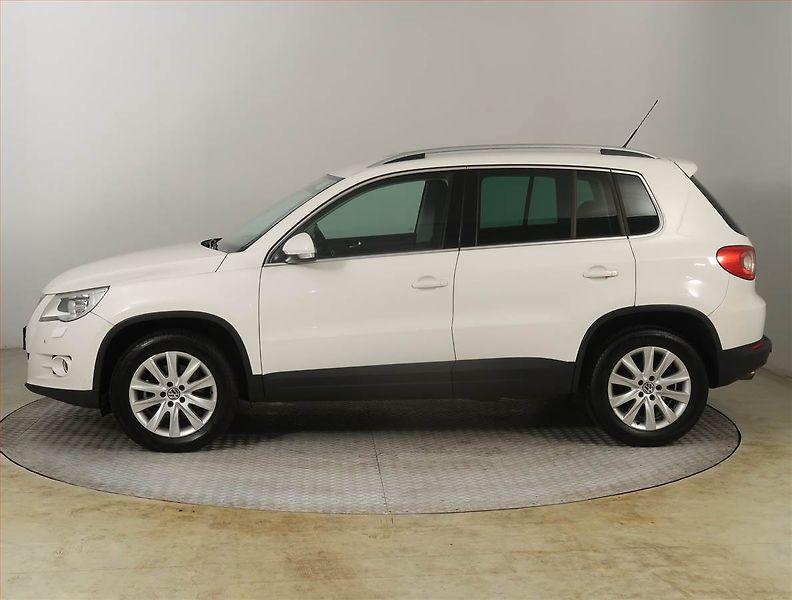Volkswagen Tiguan (2010) 2.0 TDI, 4X4, ČR,1.maj - fotka 3 z 21