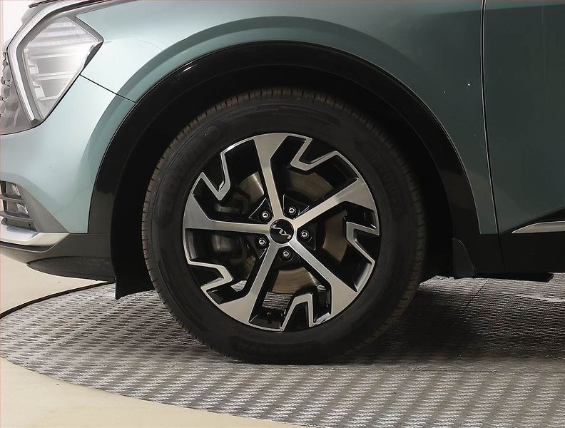 Kia Sportage (2023) 1.6 T-GDI MHEV - fotka 15 z 28