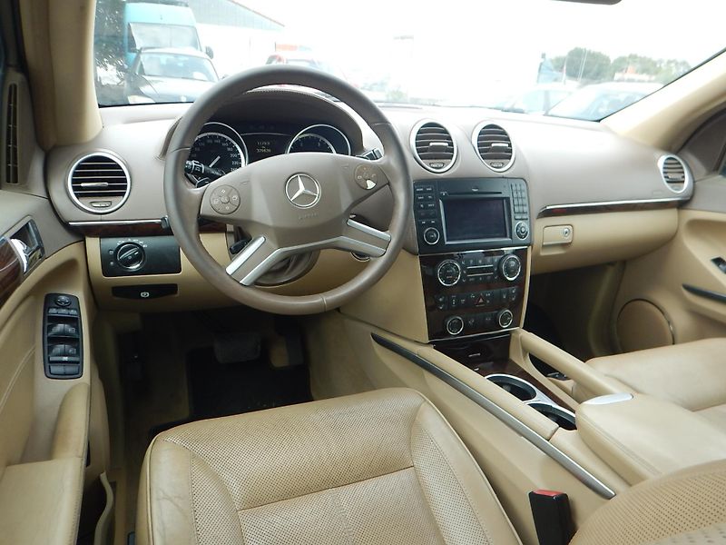 Mercedes-Benz GL 450 CDI 4MATIC, ČR, 7 MÍST - fotka 11 z 30