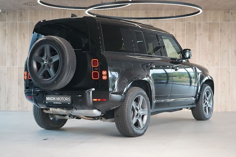 Land Rover Defender 110 D300 X-Dynamic SE - fotka 8 z 42