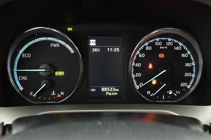 Toyota RAV4 (2017) 2.5 Hybrid - fotka 8 z 21