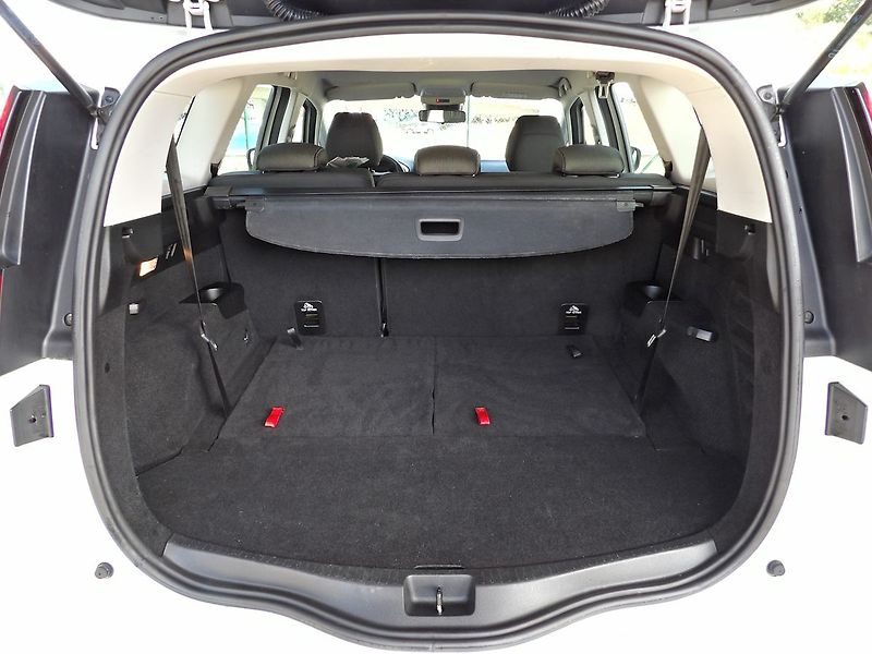 Renault Grand Scénic 1.7dCi Navi 7 míst Tažné - fotka 24 z 31