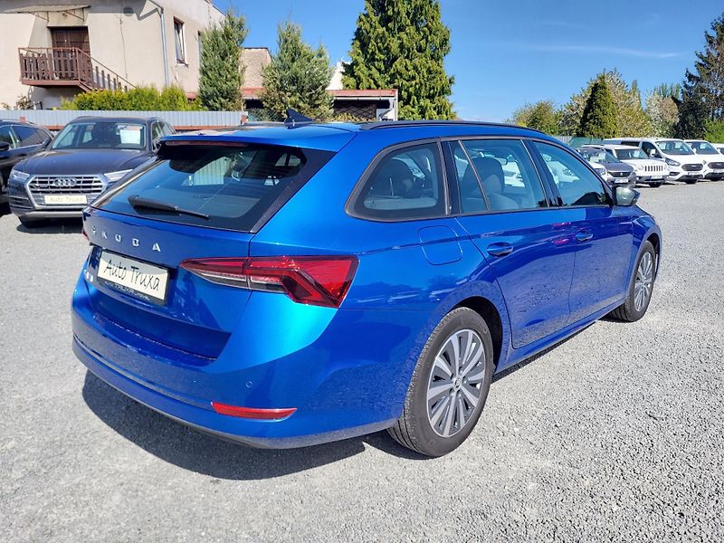 Škoda Octavia IV combi 2.0 TDi AMBITION *ČR - fotka 4 z 47