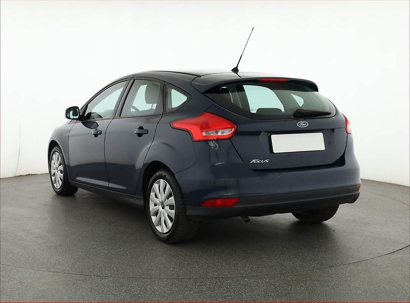Ford Focus (2015) 1.6 i, Serv.kniha - fotka 4 z 14