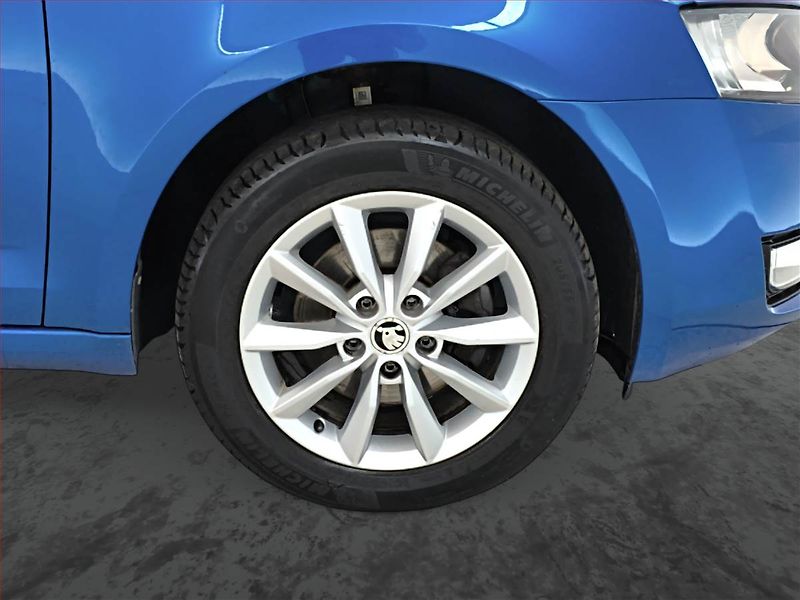 Škoda Octavia (2015) Ambition Plus 1.6 TDI 4x4 - fotka 14 z 14