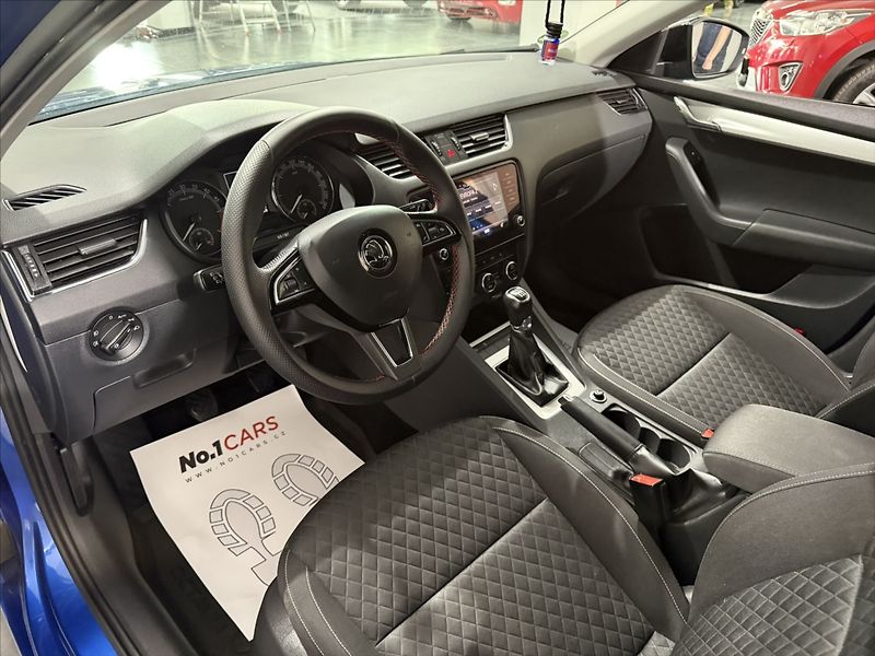 Škoda Octavia 2,0   TDI 110 kW DRIVE LED ACC - fotka 8 z 38