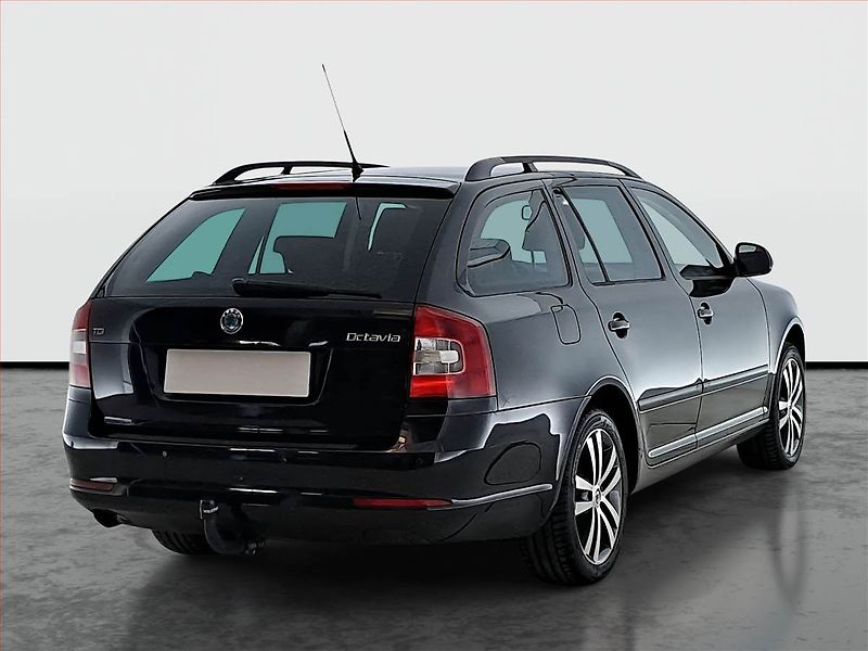 Škoda Octavia (2012) 1.6 TDI, Serv.kniha, po STK - fotka 5 z 15