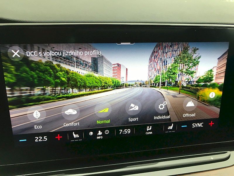 Škoda Octavia (2022) COM SCO TD 110/2.0 A7F - fotka 28 z 29