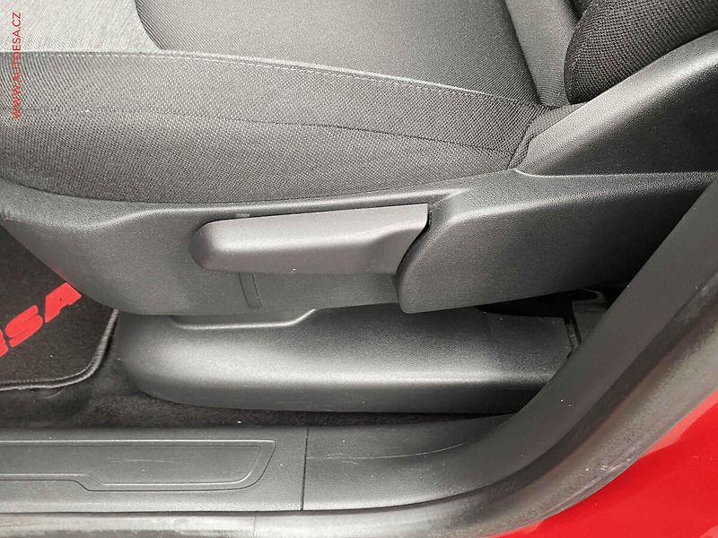 Citroën Grand C4 SpaceTourer (2019) 1.2 PT, Business, AT, navi - fotka 14 z 18