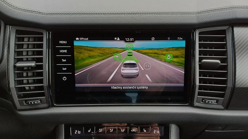 Škoda Kodiaq SPORTLINE TDI 147kW WEBASTO-ČR - fotka 46 z 50