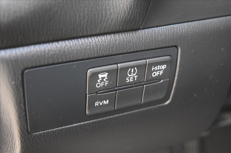 Mazda 3 2,0 SKYACTIV-G 88KW ALU NAVI - fotka 24 z 43