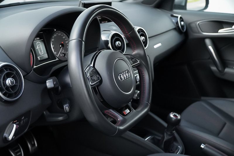 Audi S1 2.0 TFSI 170kW quattro - fotka 18 z 46