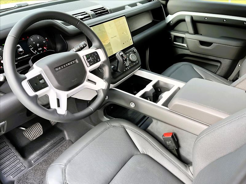 Land Rover Defender 110 D200 S * - fotka 11 z 28