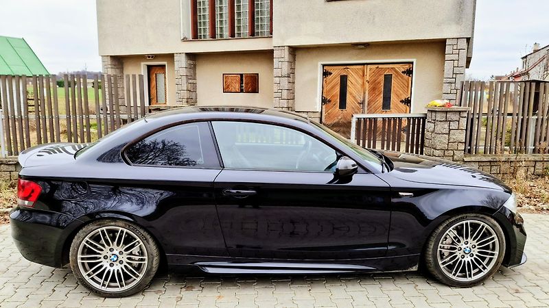 BMW Řada 1 135i e82 Mpacket - fotka 21 z 47