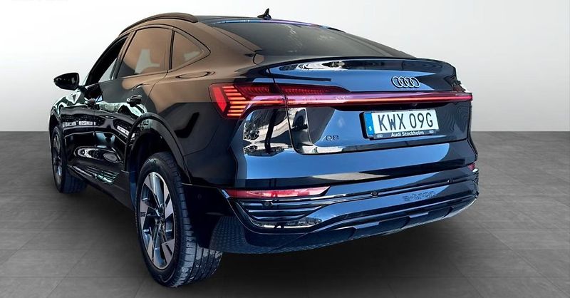 Audi Q8 e-tron SB 50 Q 360k Pano Matrix Tažné - fotka 3 z 21