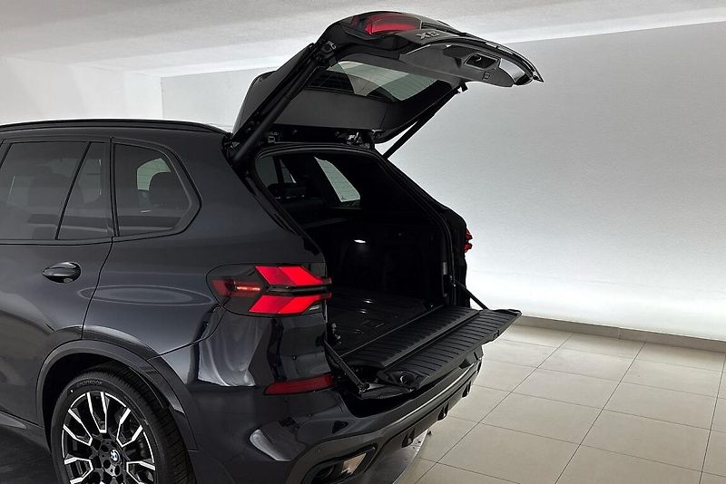 BMW X5 xDrive30d - fotka 30 z 30