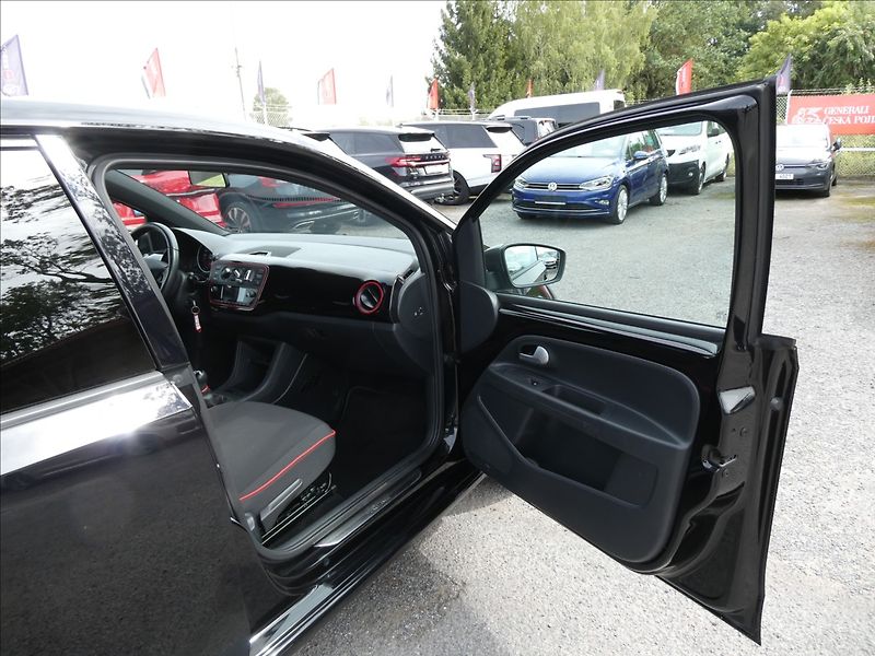 Seat Mii 1,0 MPi 55kW FR line 1.MAJITEL - fotka 22 z 38