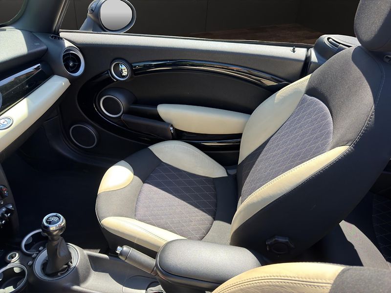 Mini Cooper (2013) 90KW KLIMA VYH. SEDAČKY - fotka 13 z 26