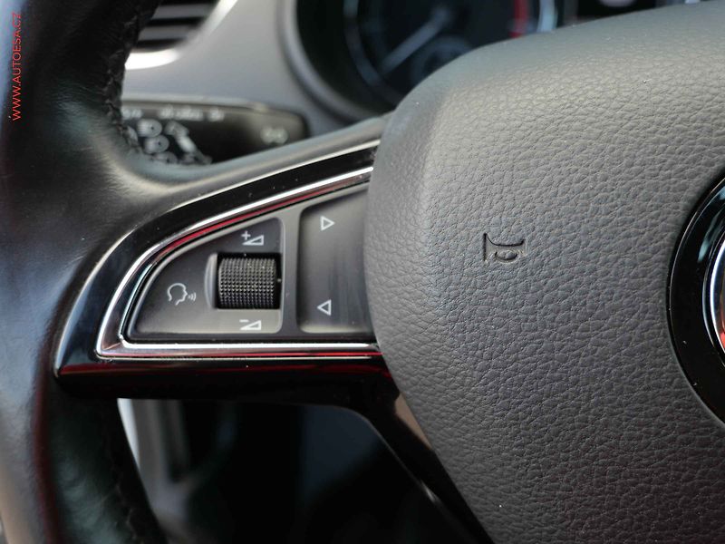 Škoda Octavia (2018) 1.4 TSi, ČR - fotka 13 z 24