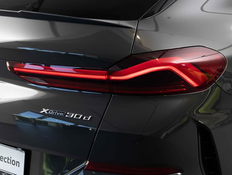 BMW X6 xDrive30d - fotka 10 z 24