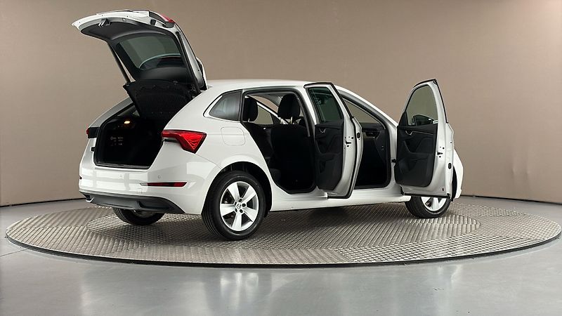 Škoda Scala 1.5 TSI DSG Style - fotka 6 z 26
