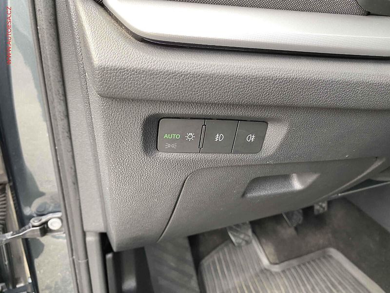 Škoda Octavia (2021) 1.5 TSi, 1.maj,ČR, Style, TZ - fotka 16 z 22