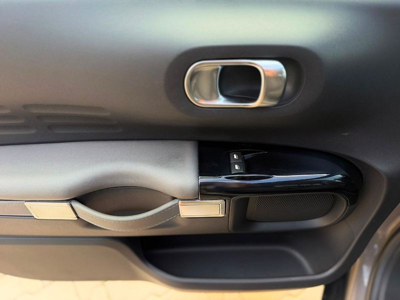 Citroën C4 CACTUS FEEL 1.2PT 110 MAN5 - fotka 22 z 31