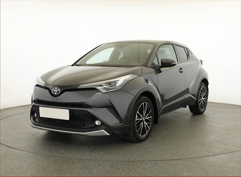 Toyota C-HR (2017) 1.2 Turbo, ČR,1.maj - fotka 2 z 17