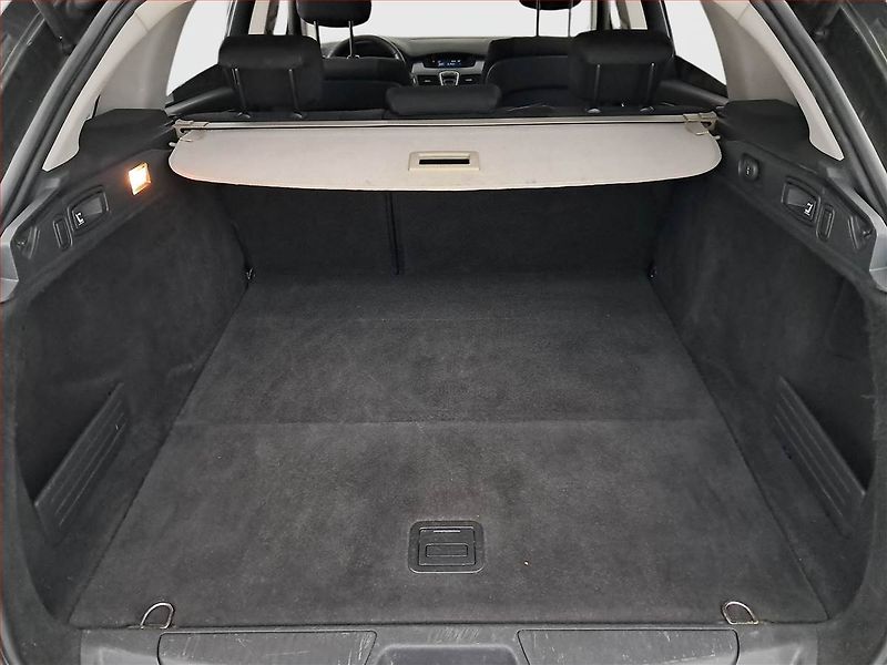 Renault Laguna (2010) 1.5 dCi, po STK, Tažné - fotka 13 z 16