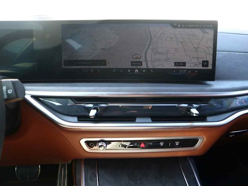 BMW X7 - fotka 9 z 10