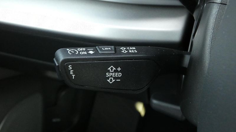 Audi Q8 55 TFSI quattro tiptronic - fotka 11 z 26