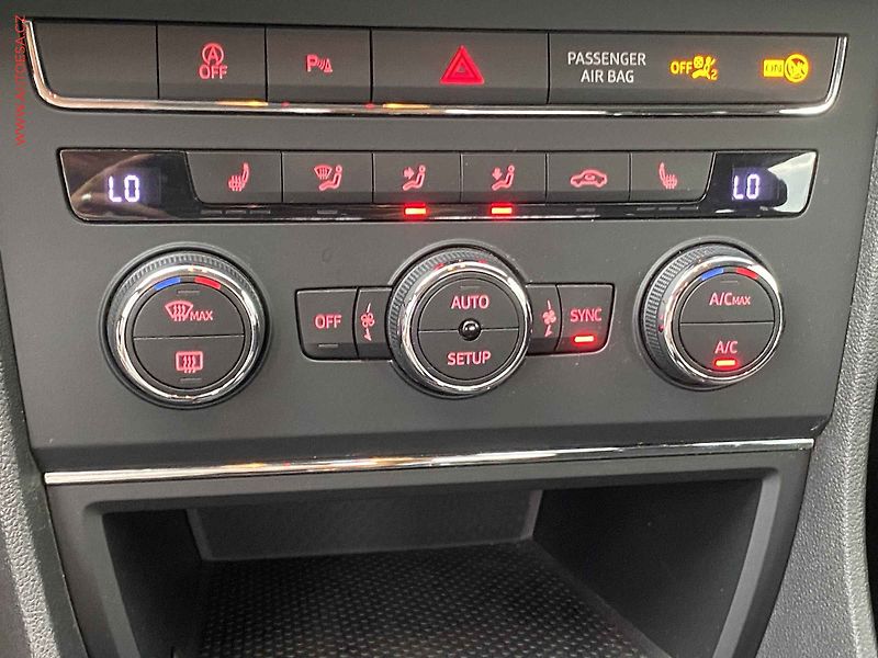 Seat Leon (2014) 1.2 TSi, Style, LED, navi - fotka 14 z 17