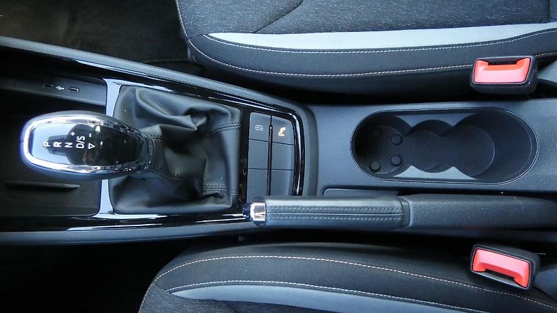 Škoda Scala 1.0 TSI Style DSG - fotka 17 z 22