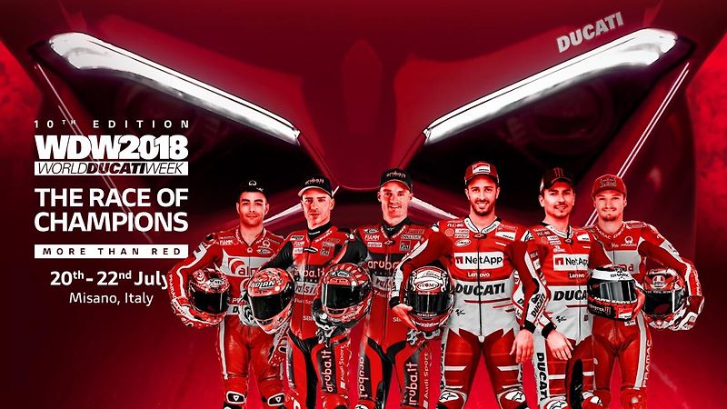 Ducati Panigale V4 S (2018) CORSE ex Jorge Lorenzo - fotka 8 z 39