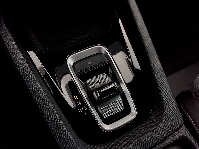 Škoda Octavia (2024) Top Selection 1,5 Tsi 110 Kw D - fotka 24 z 39