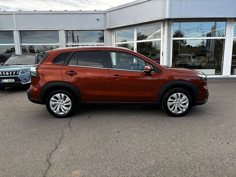 Suzuki S-Cross automat Premium - fotka 8 z 10