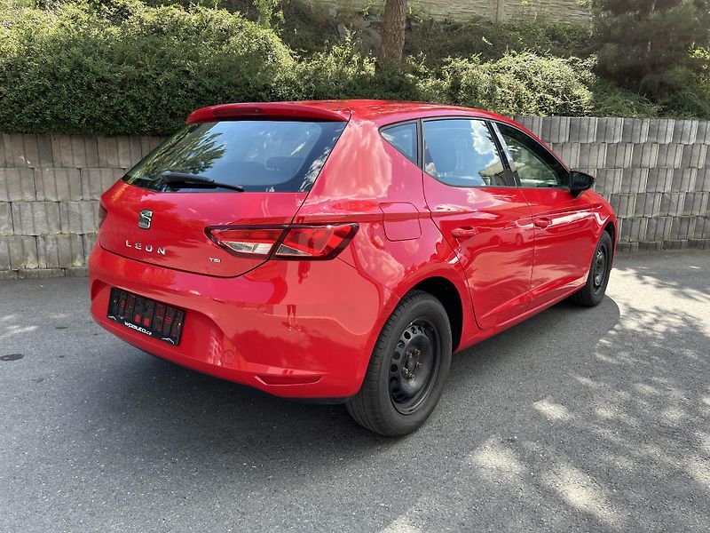 Seat Leon 1.2 TSi 77 kW ROZV. ŘEMEN - fotka 5 z 13