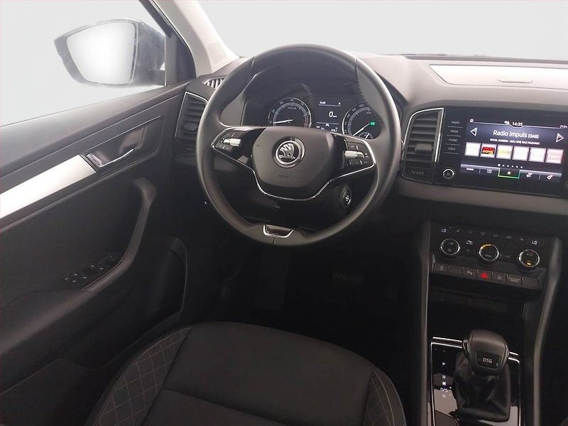 Škoda Karoq (2022) Ambition Plus 1.5 TSI - fotka 7 z 25
