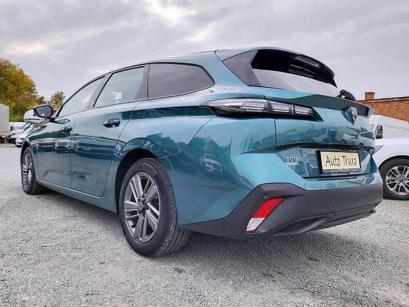 Peugeot 308 SW ACTIVE PACK 1.5 BlueHDi 130 - fotka 39 z 46
